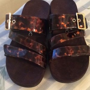 vionic skylar slide sandals